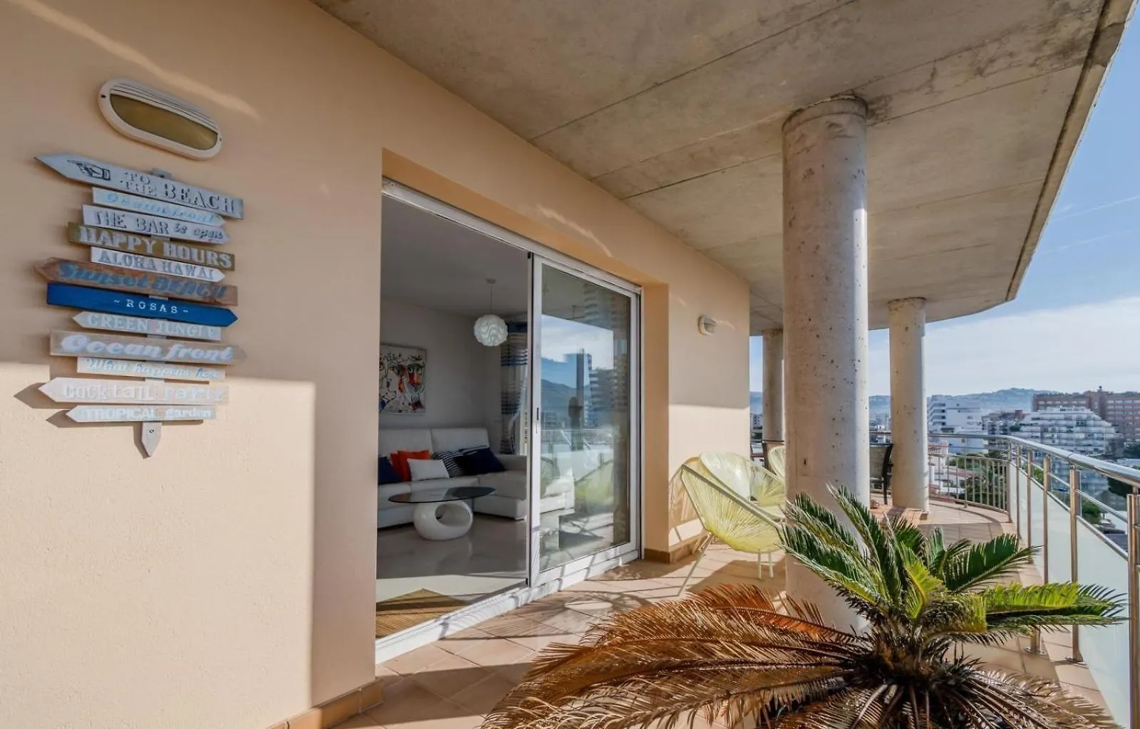Agi Cap Trencat Apartment Roses 0*,